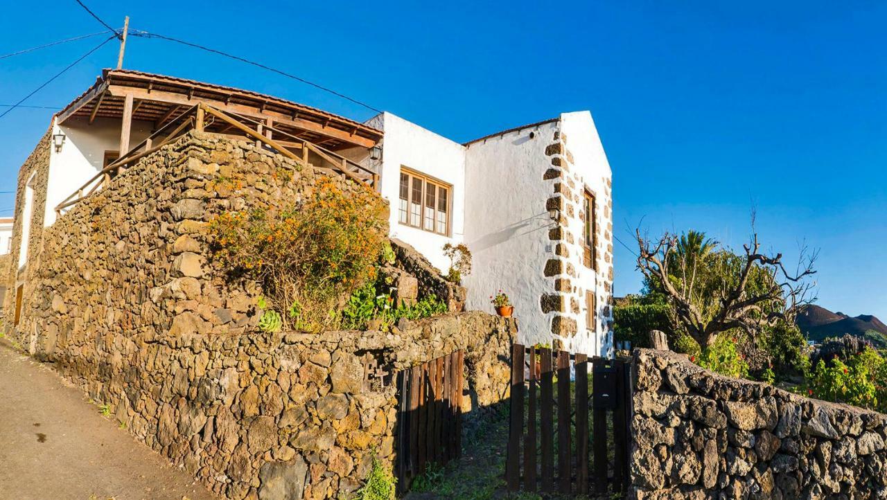 Gasthaus Geranios Rojos Las Rosas  Exterior foto